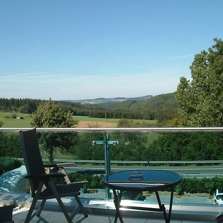 Hotel Retterath am Nürburgring Wiesemscheid Exterior foto